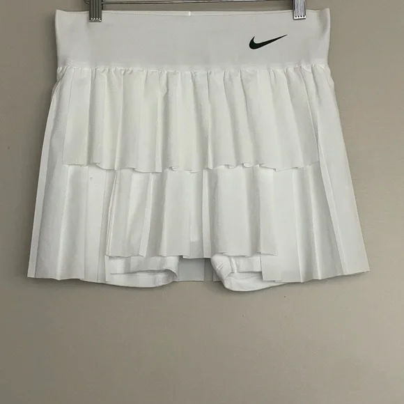 NIKE - Dri-Fit ADV White Pleated Tennis Skirt with shorties, sz M - Picture 5 of 11